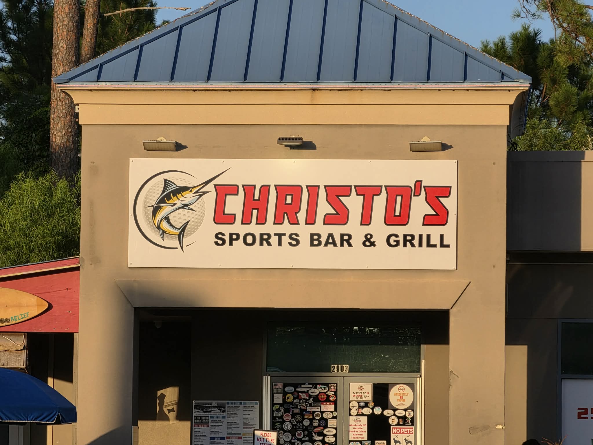 Christo’s Sports Bar & Grill