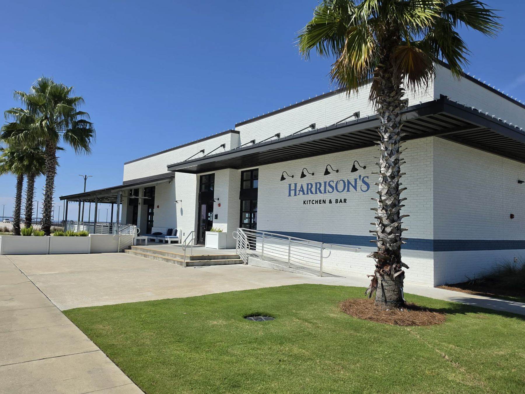 Harrison’s Kitchen & Bar