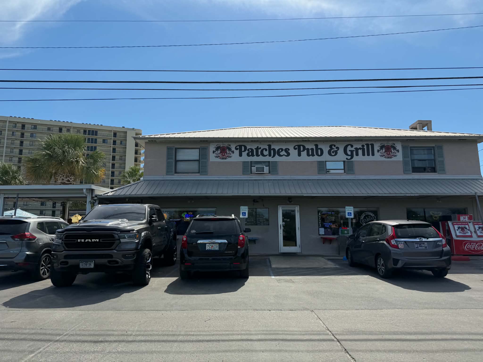 Patches Pub & Grill